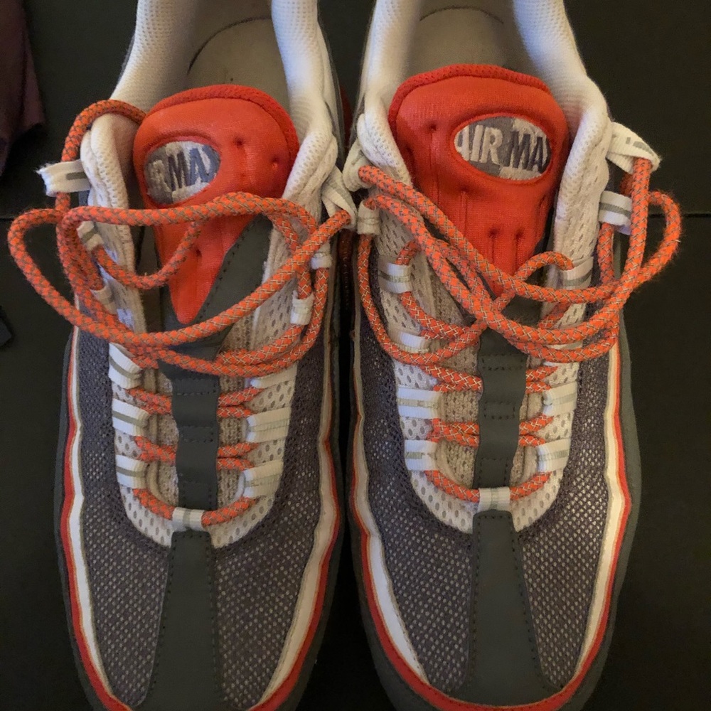 “95” air Max custom orange . Size 12